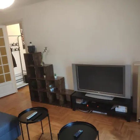 Le Apartment *